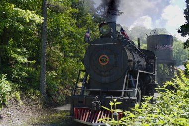Güvercin Forge, TN, ABD 23 Haziran 2021: Dollywood lunaparkında tren yolculuğu