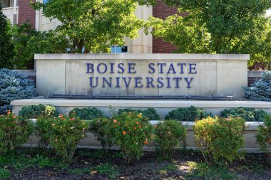Idaho 'daki Boise State Üniversitesi' ne giriş imzası.