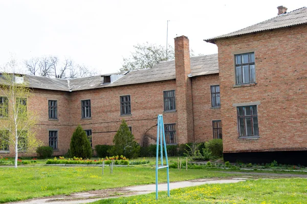 Institución Educativa Escuela Secundaria Dos Tres Superestructura Construida Urss Región —  Fotos de Stock