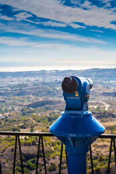 Telescopio sulla montagna — Foto Stock