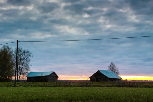 Nuvole pesanti e tramonto — Foto Stock