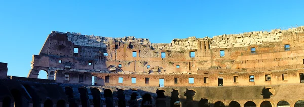 Coliseu Anfiteatro - Roma — Fotografia de Stock