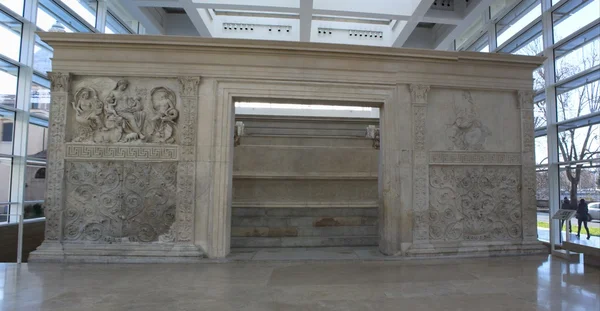 Ara Pacis Augustae - Рим — стоковое фото