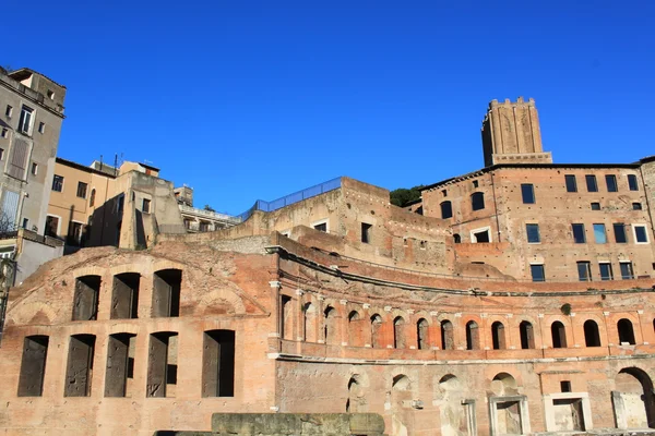 Mercado de Trajano em foros imperiais - Roma — Fotografia de Stock