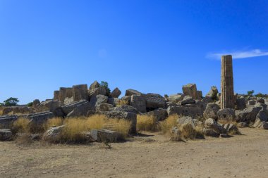 Harabe Yunan tapınağı sütunlar - Sicilya, İtalya