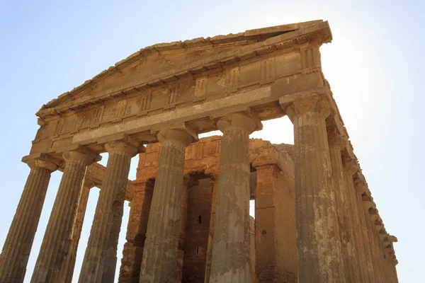 Řecký chrám Concordia v Agrigento - Sicílie, Itálie — Stock fotografie
