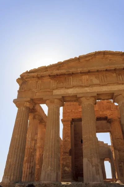 Grekiska tempel av Concordia i Agrigento - Sicilien, Italien — Stockfoto