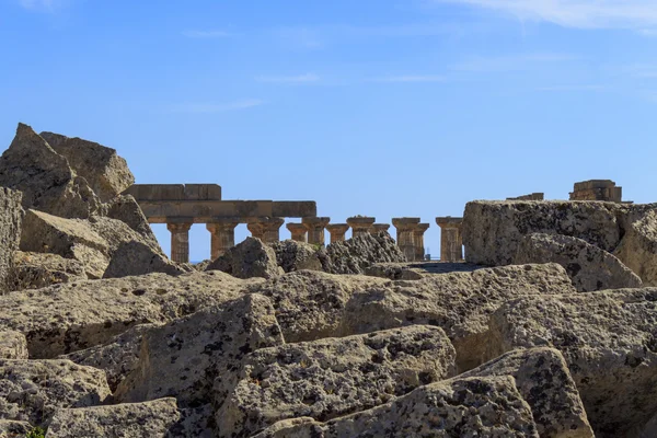 ギリシャ神殿の列 - シチリア島、イタリアの遺跡 — ストック写真