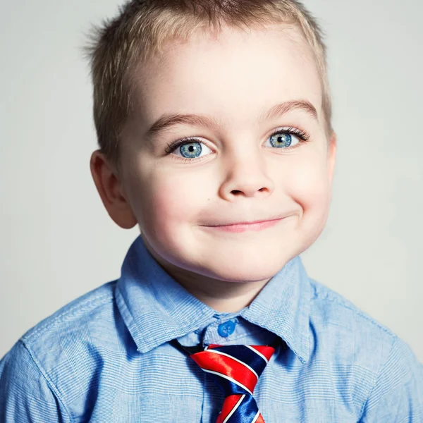 Porträtt av ett vackert barn. Foto närbild — Stockfoto