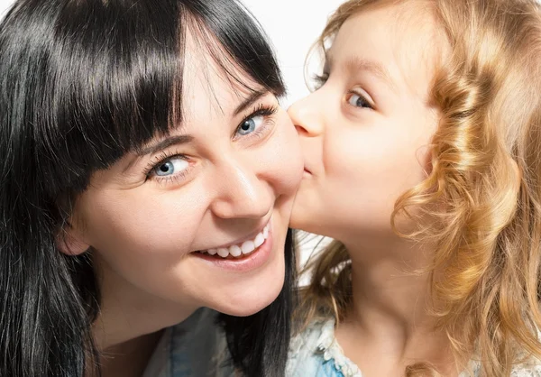 Woman and child. Portrait of a happy mother and daughter. — Stock Photo, Image