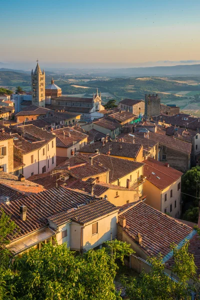 Západ slunce v Massa Marittima Stock Fotografie