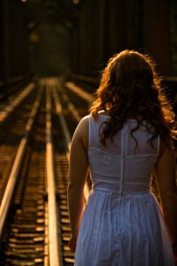 Aşağı parça Pazar geliyor