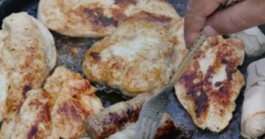 et 4 k bir tavada kızartma