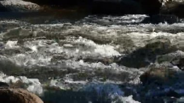 4k hızlı nehirde