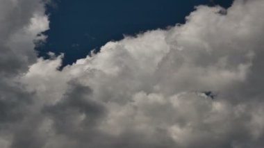 gökyüzü bulutlar zaman atlamalı 4k