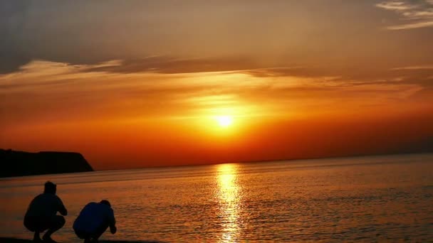 Puesta de sol mar cámara lenta — Vídeos de Stock