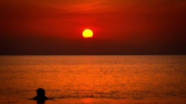 Захід сонця море повільний рух — стокове відео