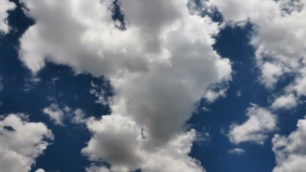 Cielo nubes tiempo lapso 4k — Vídeo de stock