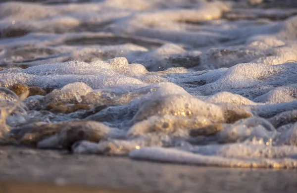 波のスプラッシュ ビーチ マクロ — ストック写真