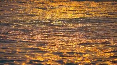 deniz dalgası ve yansıma yavaş çekim