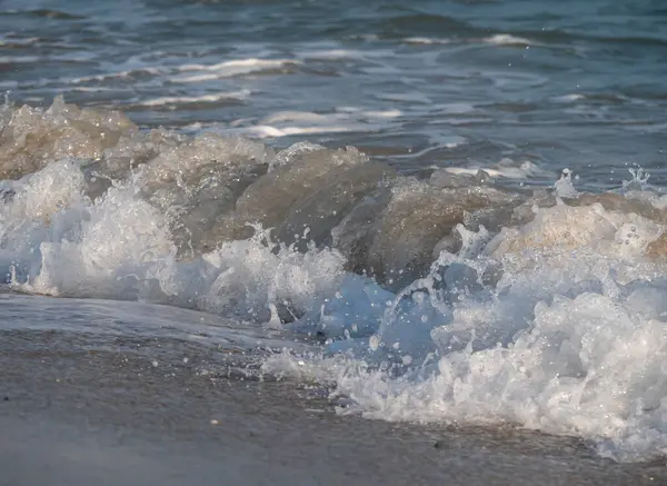 Волновой Пляж Голубом Красивом Тропическом Море — стоковое фото