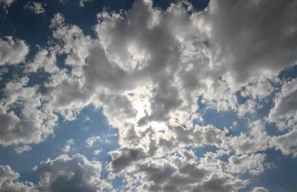 Céu Azul Bonito Nuvens Paisagem Fundo Natural — Fotografia de Stock