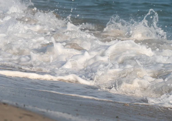 Hullám Fröccsenés Tenger Strand Makro Közelről — Stock Fotó