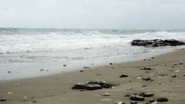 ağır çekimde Beach güzel dalgalar