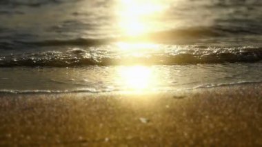 Sunset beach dalga ağır çekim
