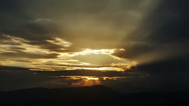 Lapso de tiempo de puesta de sol de oro — Vídeo de stock