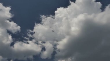 Gökyüzü bulutlar zaman atlamalı