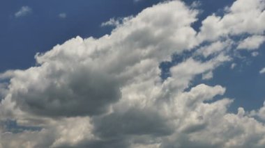 Gökyüzü bulutlar zaman atlamalı