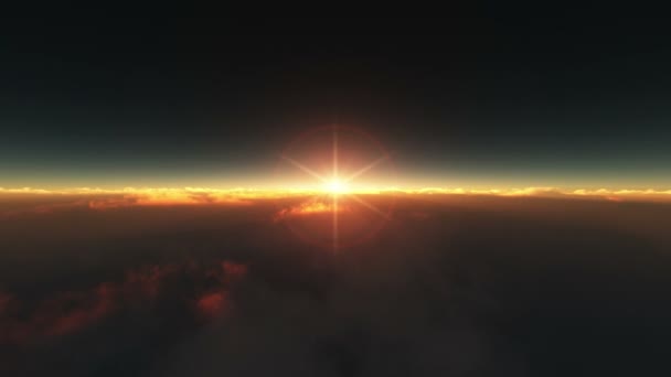 Lever de soleil haut au-dessus des nuages — Video