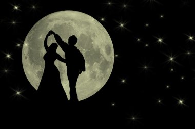 ay ışığının romantik afiş dans