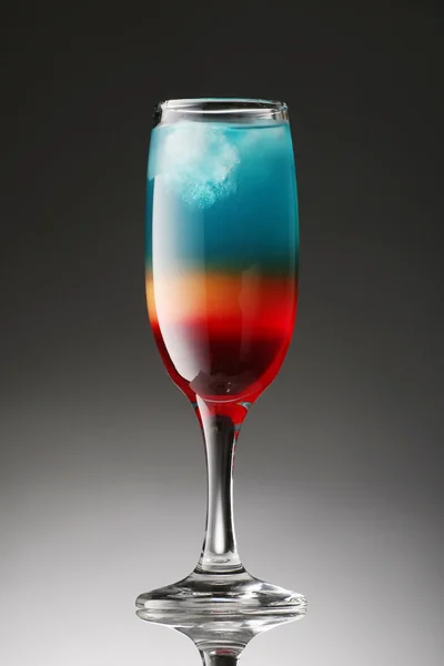 Colorful cocktail on a gradient — Stock Photo, Image