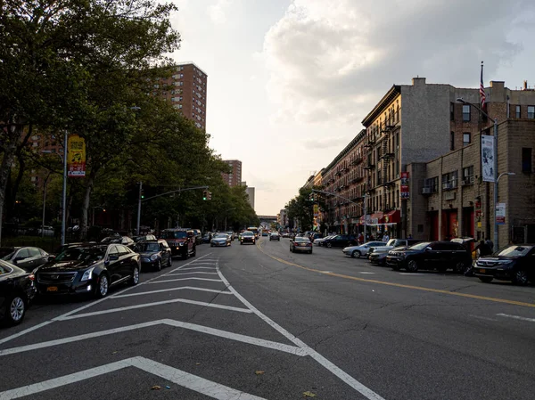 Pohled Ulici Harlem New Yorku Při Západu Slunce — Stock fotografie