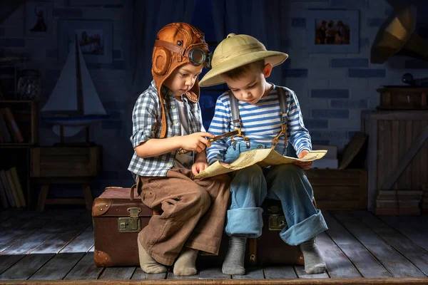 Two Boys Form Aircraft Pilot Traveler Playing Her Room — Stock Photo, Image