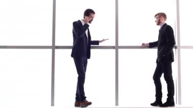 iki yöneticileri gergin görüşme