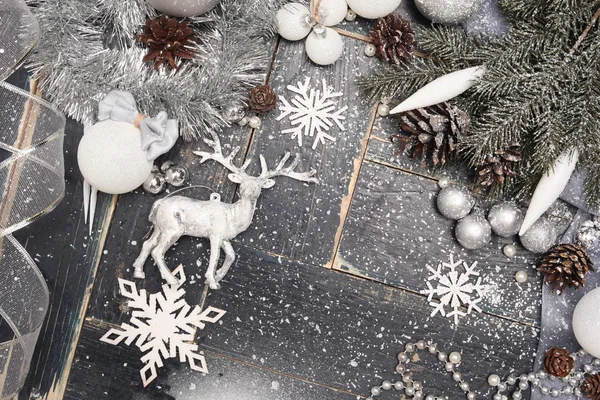 Noel arka plan ile bir kar tanesi