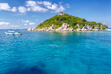 kristal berraklığında su tropikal Adası