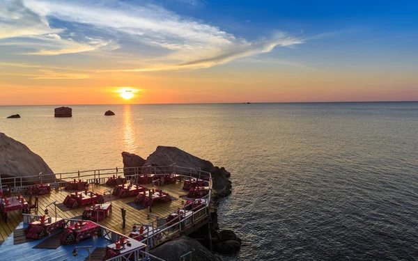 Aerial view of sunset at tropical island — Stock Photo, Image