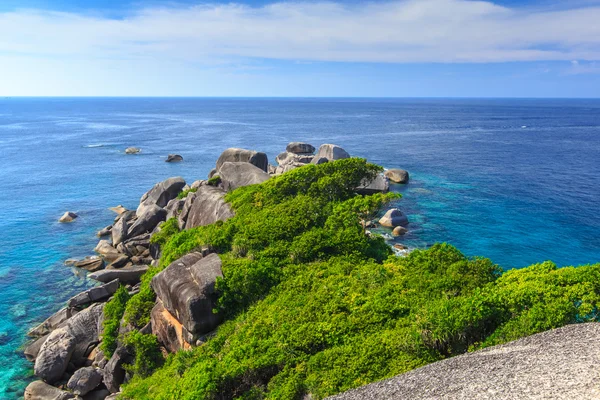 Widok na tropikalnej wyspie Similan, Tajlandia — Zdjęcie stockowe