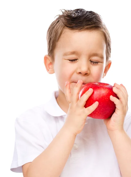 Retrato de un niño feliz con manzanas —  Fotos de Stock