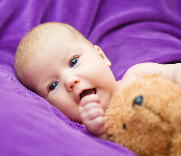 Bebê adorável recém-nascido — Fotografia de Stock