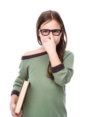 sevimli kız kitap okuma