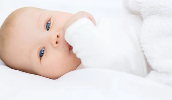 Schattige baby — Stockfoto