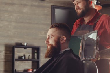 Berber Dükkanı sakallı adam