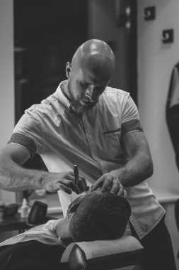 Berber Dükkanı sakallı adam