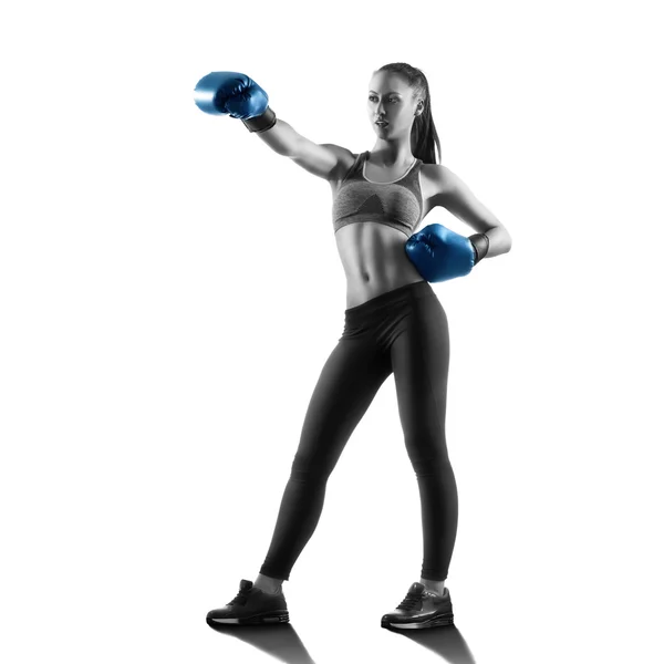 Mujer boxeadora posando —  Fotos de Stock