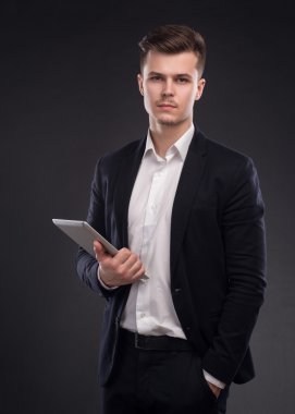 Tablet Bilgisayarlı İşadamı